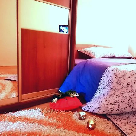 Flat On Sheptytskykh Apartman Lviv Kültér fotó