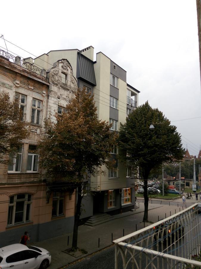 Flat On Sheptytskykh Apartman Lviv Kültér fotó